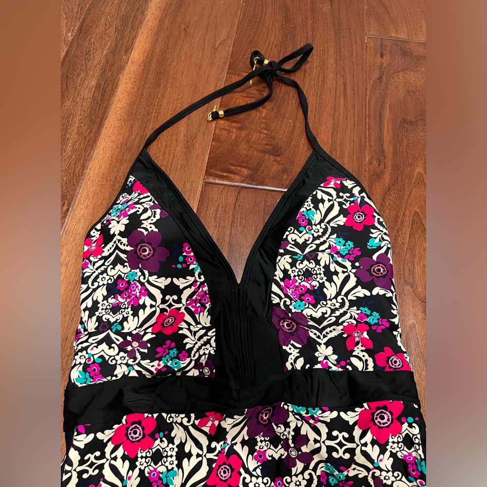 Jessica Simpson Black and Pink Floral One Piece Swimsuit - Picture 3 of 7